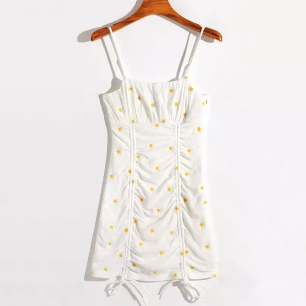 White Daisy Embroidered Ruched Drawstring Minidress - Picture 2 of 11